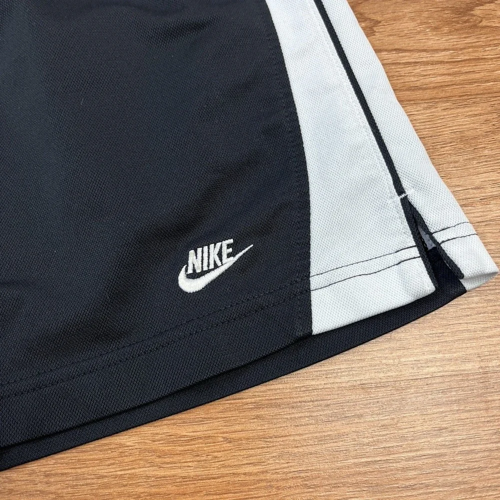 Nike Athletic Shorts Black/White‎ Women's Size Medium Elastic Waist